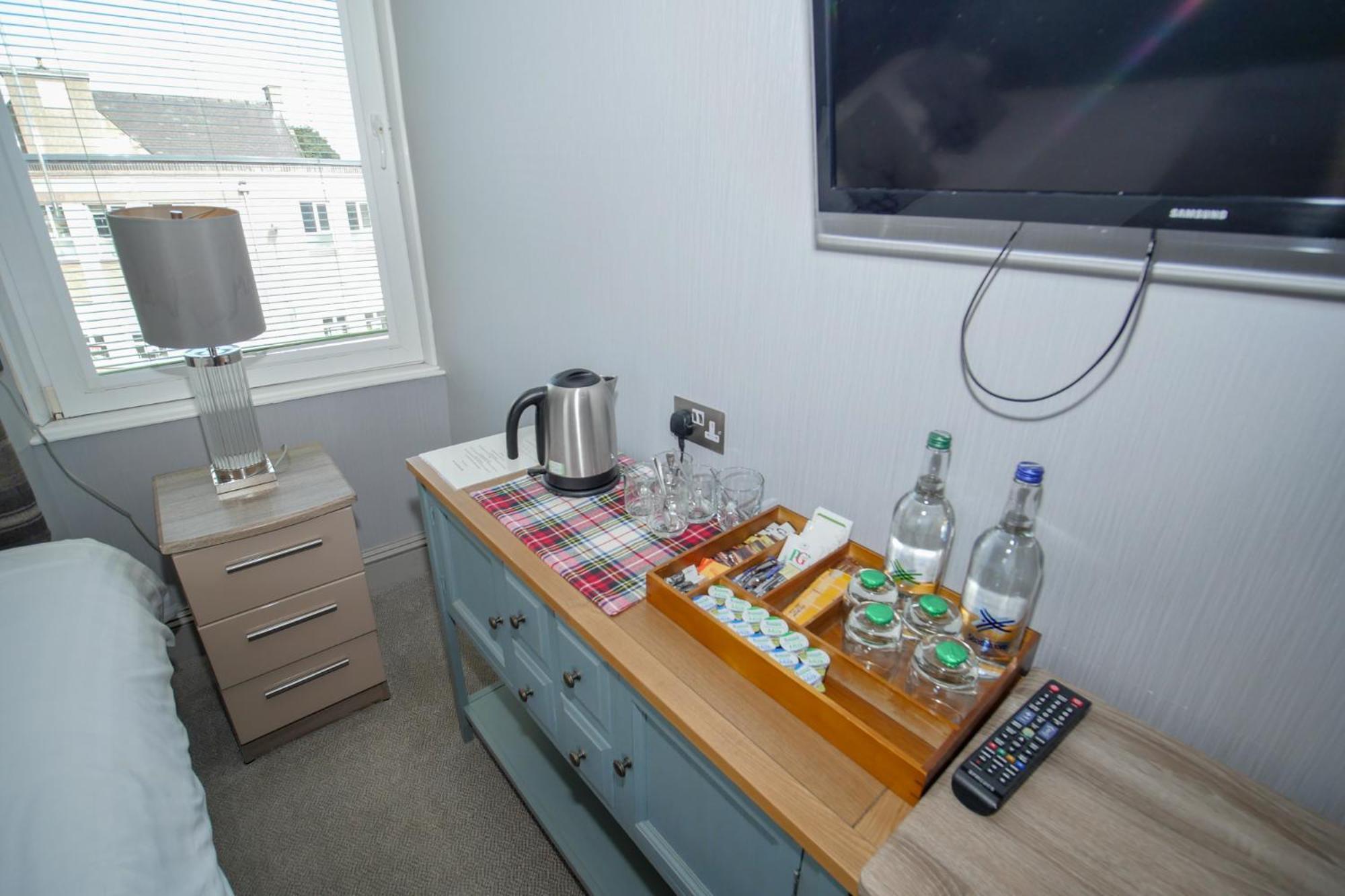 Redcliffe Hotel Инвернес Екстериор снимка